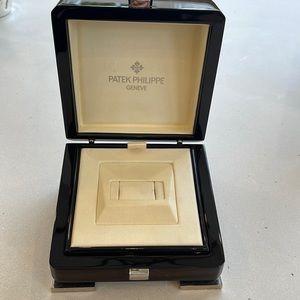 PATEK PHILIPPE cuff link box